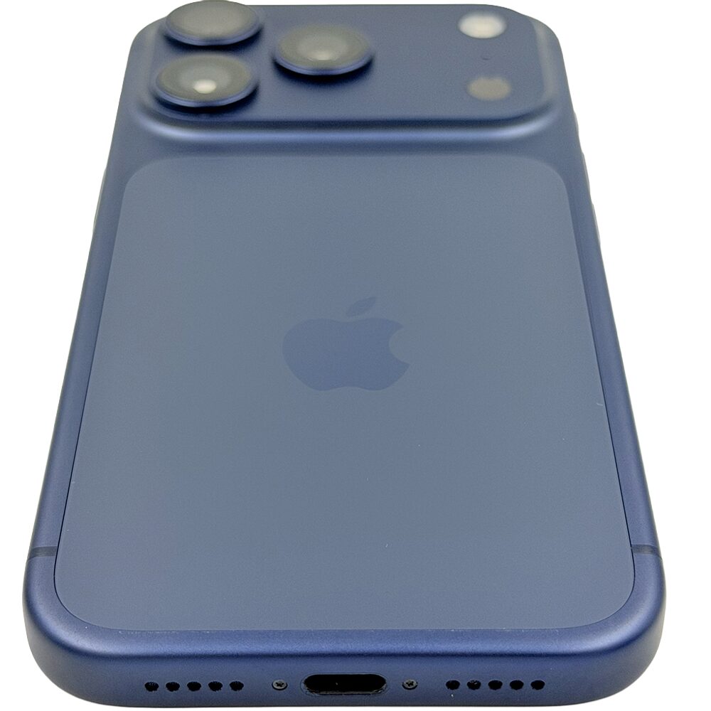 Apple iPhone 17 Pro Deep Blue, 256GB, Excelent