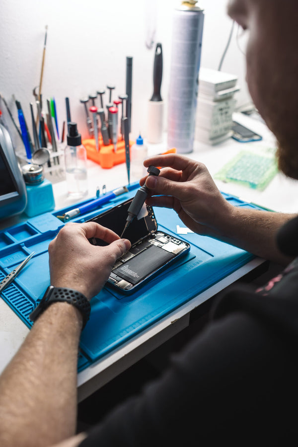 Recondiționare telefon la SmileMobile — înlocuire baterie