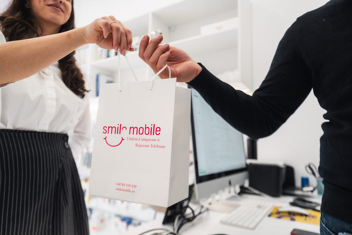 Showroom SmileMobile Cluj-Napoca — client servit de echipă